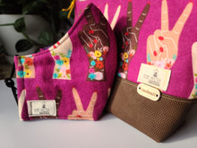 Carica l'immagine nel visualizzatore di Gallery, ZOE w/TH makeup bags SENDING PEACE - Zanna Beauty