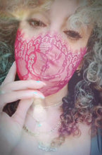 Lade das Bild in den Galerie-Viewer, Debbie Carroll RED RUBY LACE Masks - Zanna Beauty