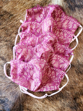 Lade das Bild in den Galerie-Viewer, Debbie Carroll RED RUBY LACE Masks - Zanna Beauty