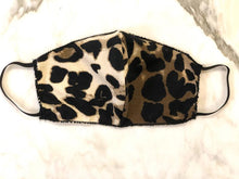 Carica l'immagine nel visualizzatore di Gallery, Ermelinda Manos Masks - cheetah - Zanna Beauty
