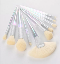 Carica l&#39;immagine nel visualizzatore di Gallery, HALO  makeup brush set - Zanna Beauty
