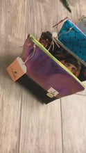 Cargar y reproducir el video en el visor de la galería, ZOE w/TH makeup bags SENDING PEACE
